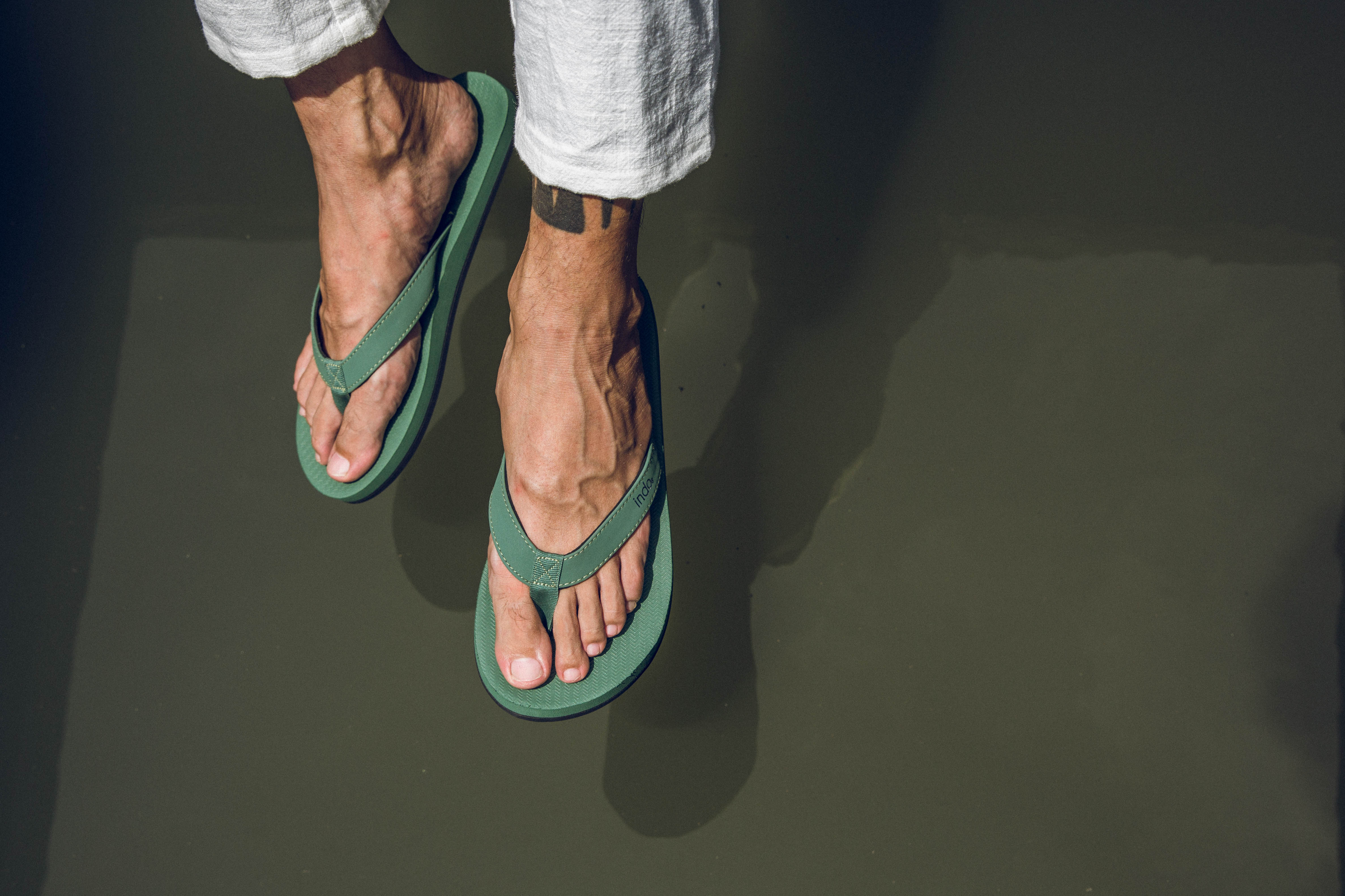 Men’s Flip Flops - Leaf